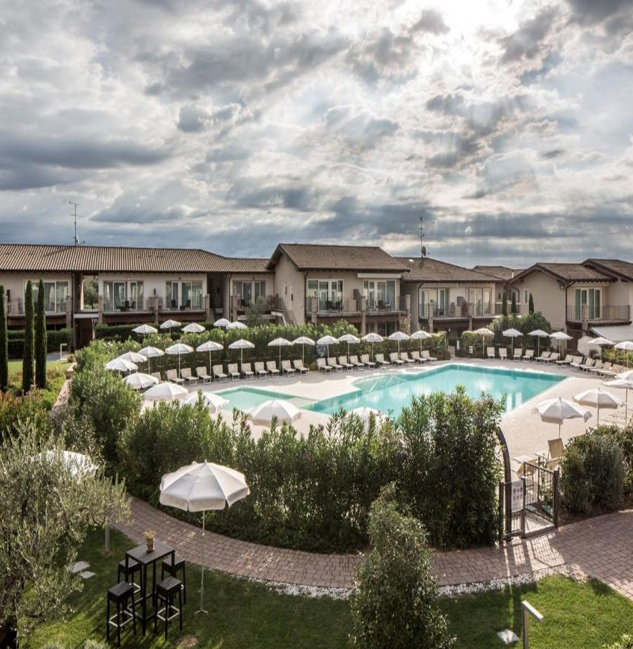 901 Lake Garda Resort