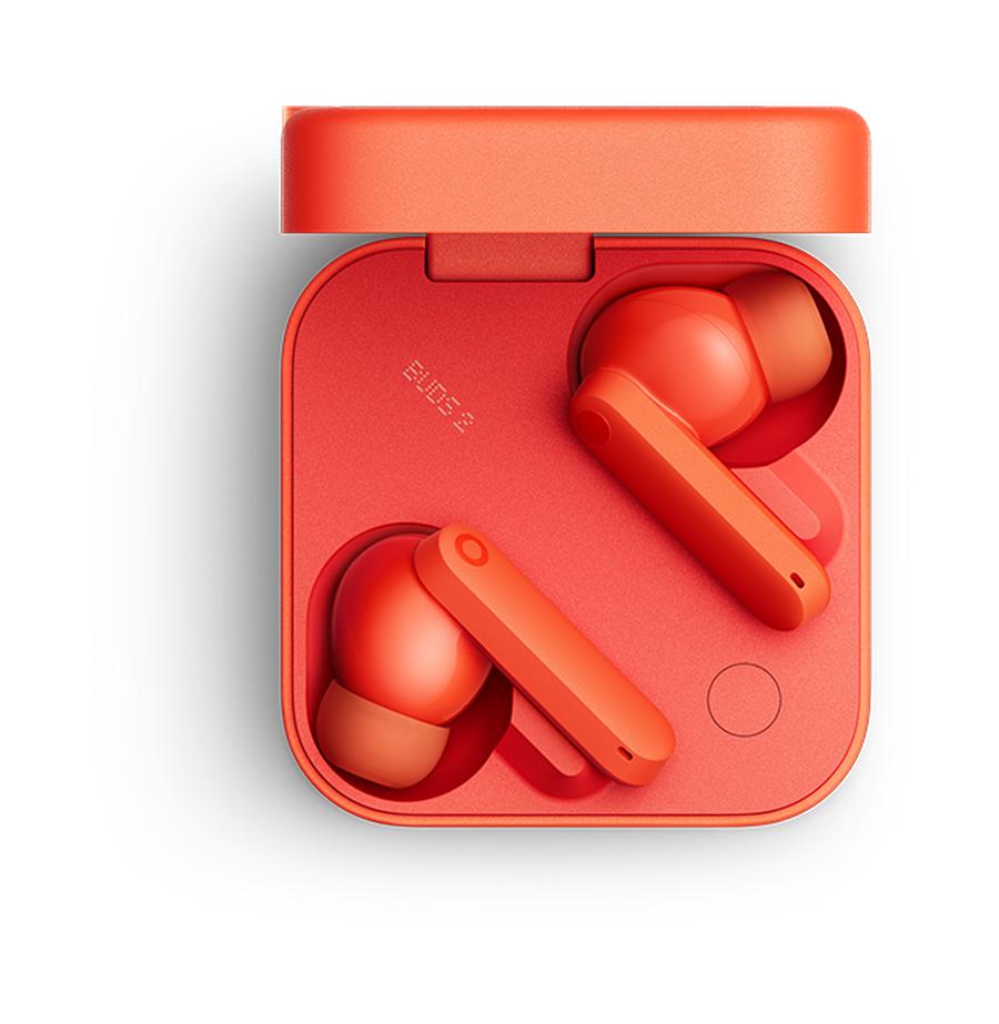 resized_CMF-Gira_Orange_Front_Case-Open_With-Shadow_RGB.png_