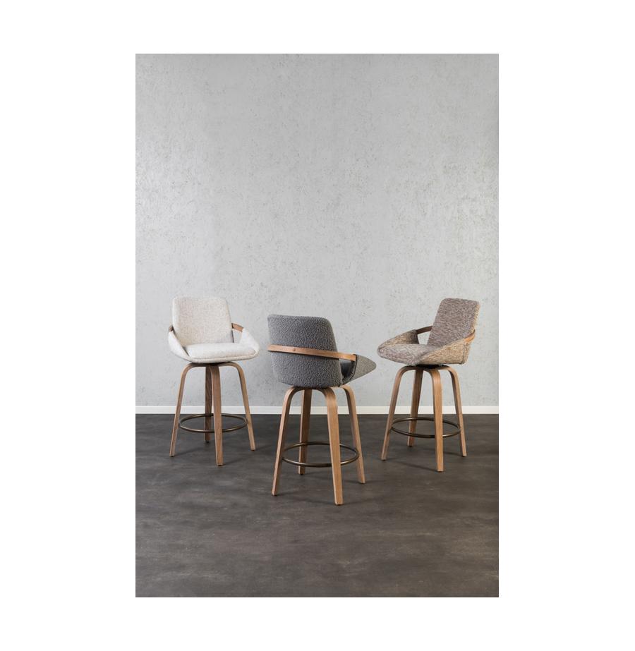 resized_667X1000 JUNE WEB-79_