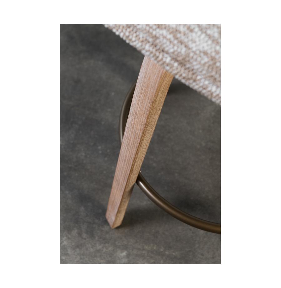 resized_667X1000 JUNE WEB-85_