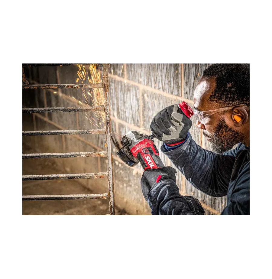 resized_Cat_497160_5618_