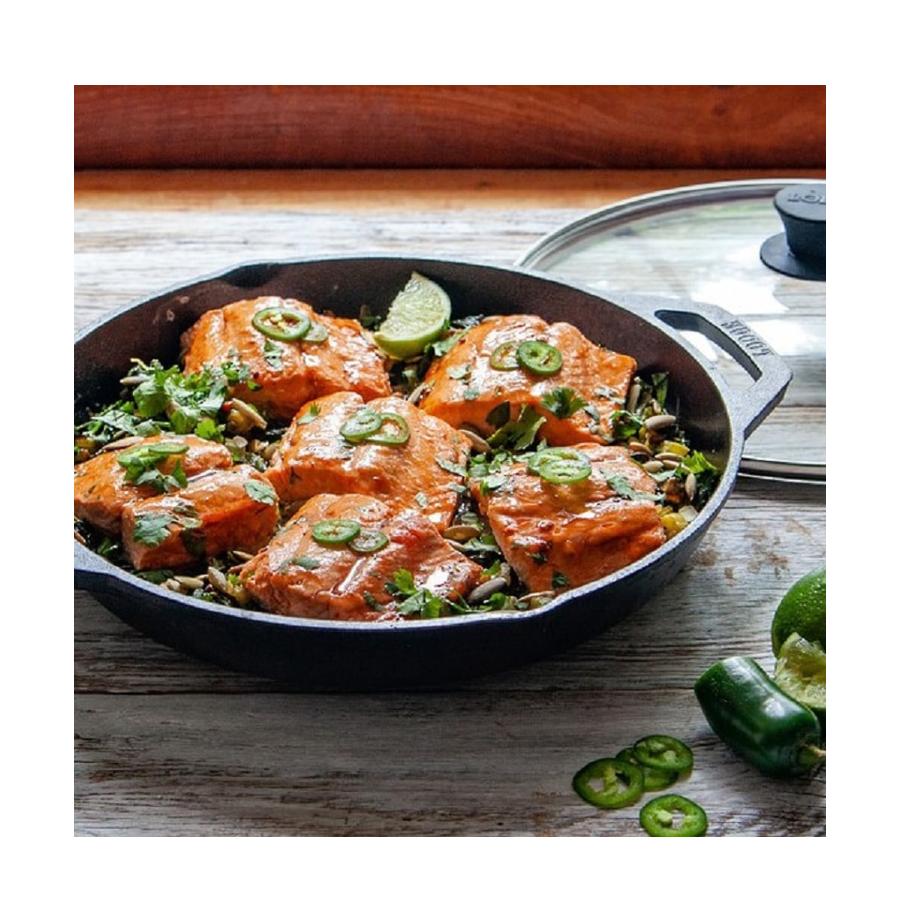 resized_Lodge-Cast-Iron-Pre-Seasoned-Everyday-Chef-Pan-with-Glass-Lid-LC12EP-With-Food_